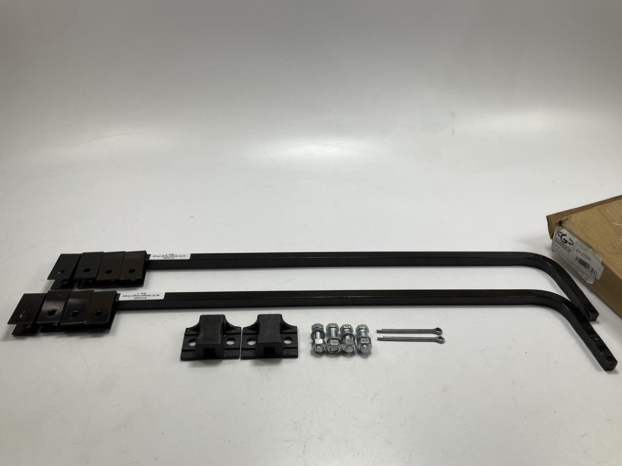 BOLT MISSINGS - Globetech GT2725B Standard .640 Bar Mud Flap Hanger Kit, 29.75''