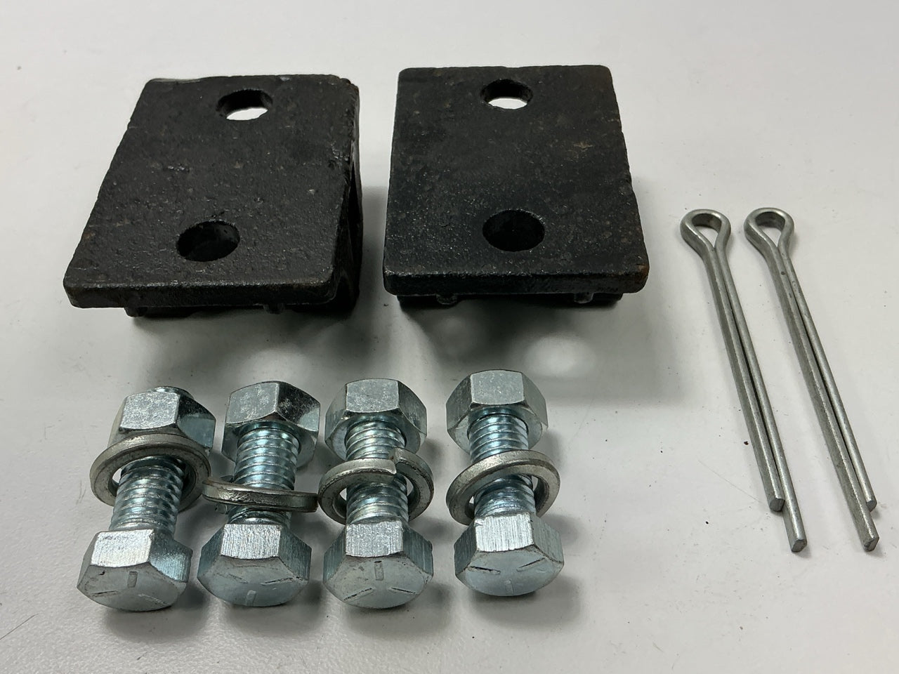 Globetech GT27K711 Standard Cast Mount Bracket For .640'' Hanger Kit