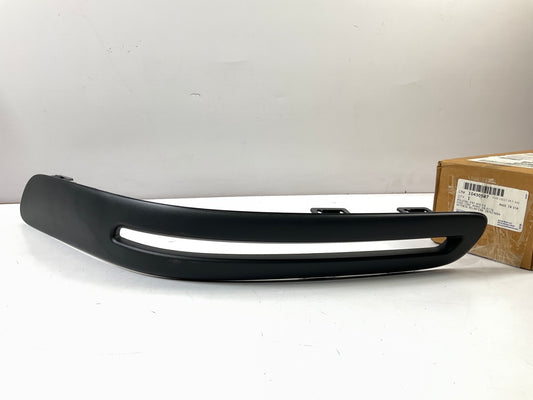 GM 10430947 Driver Left Side Front Bumper Impact Strip Molding For 01-05 Venture