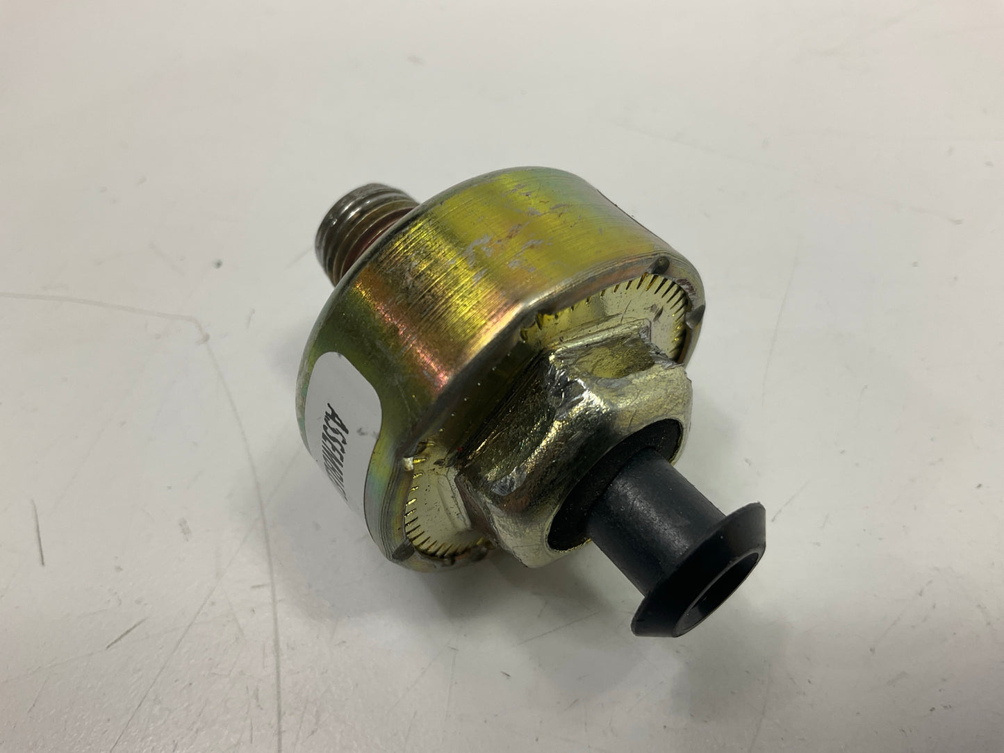 NEW - OEM GM 10456126 Ignition Knock Detonation Sensor