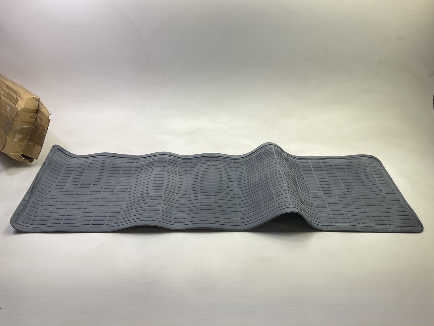NEW GENUINE GM 12344296 REAR Floor Mat 1997-2000 Astro Safari