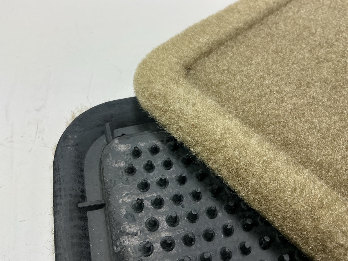 NOS OEM GM 12370533 Rear Tan Beige Floor Mats 2-piece Carpet Set