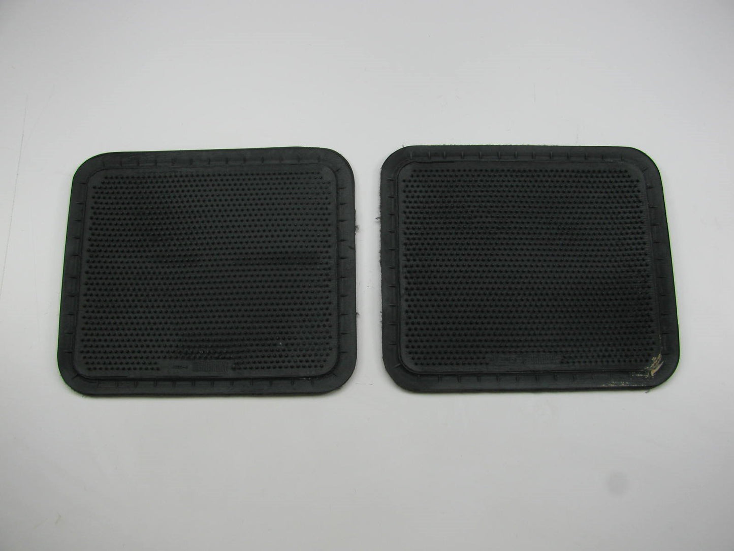 New Old Stock - Genuine OEM GM 12370901 Rear Floor Mats 1997-1999 Cadillac Olds