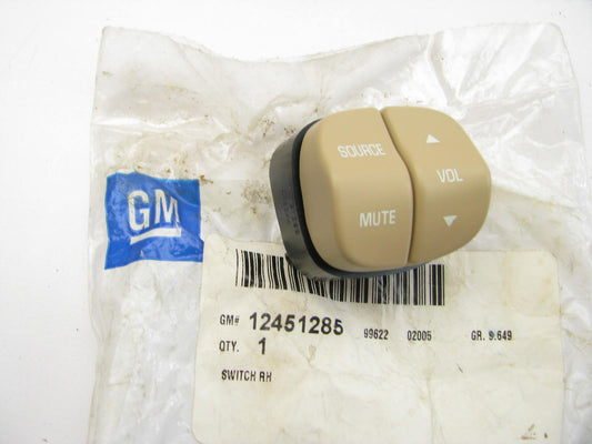 NEW OEM GM 12451285 RIGHT Steering Wheel Volume Control Switch 02-03 Rendezvous