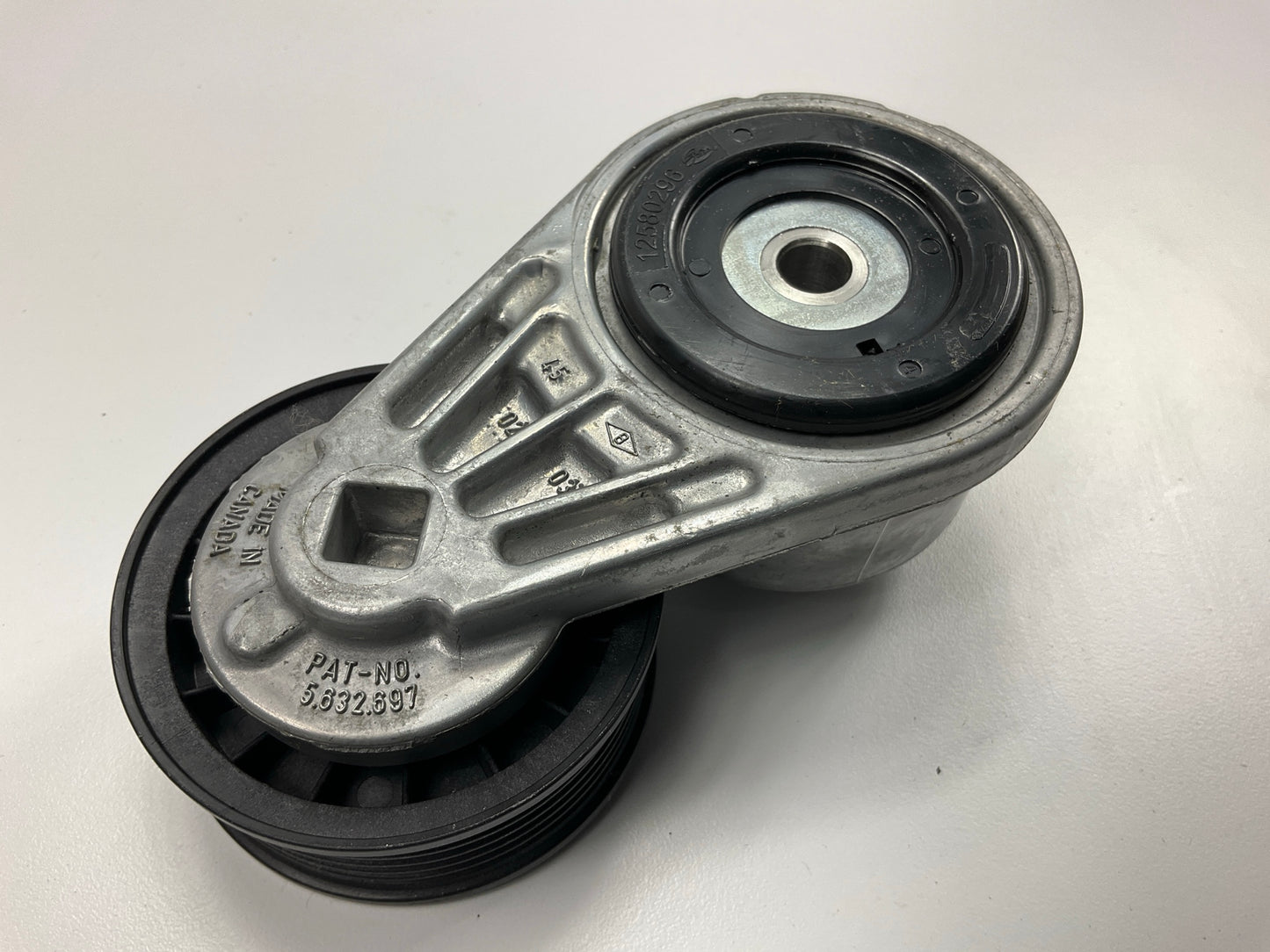 NEW OEM GM 12456152 Belt Tensioner Assembly
