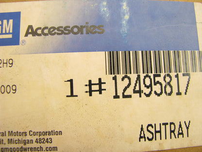 NEW GENUINE OEM GM 12495817 Ashtray Package: Ash Tray, Cig Lighter, Cup Insert