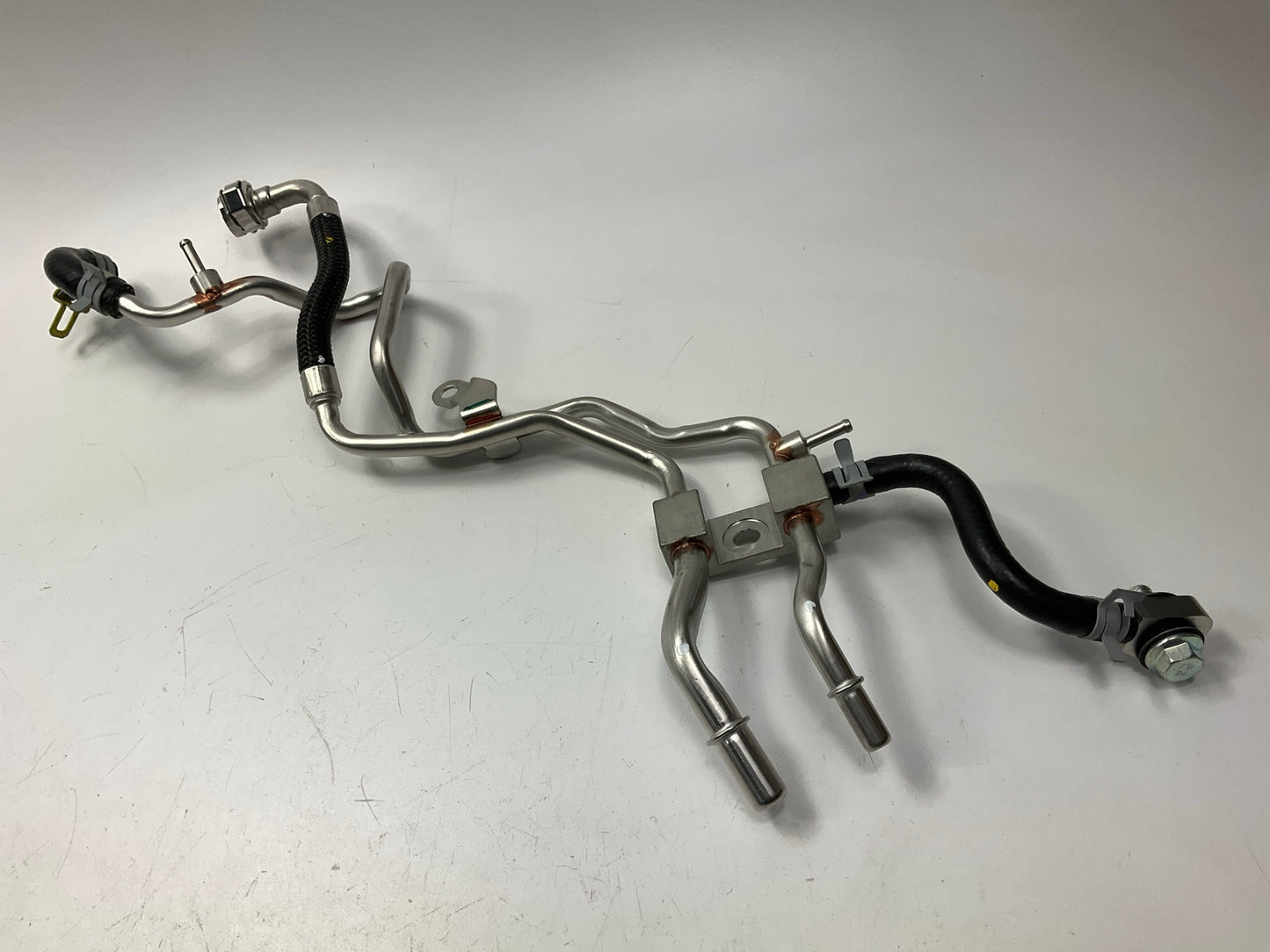NEW - OEM GM 12707894 Fuel Line Set 17-22 Silverado, Sierra 2500 3500 W/ Duramax