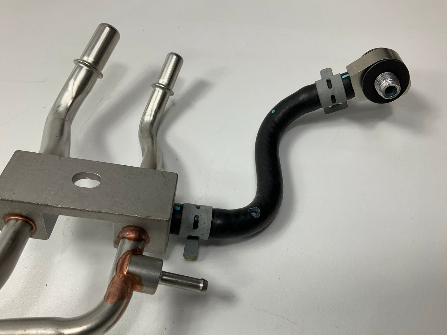 NEW - OEM GM 12707894 Fuel Line Set 17-22 Silverado, Sierra 2500 3500 W/ Duramax