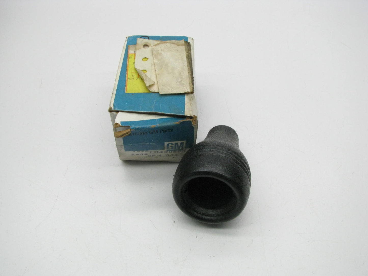 NOS - OEM GM 14005901 Automatic Transmission Shifter Lever Knob