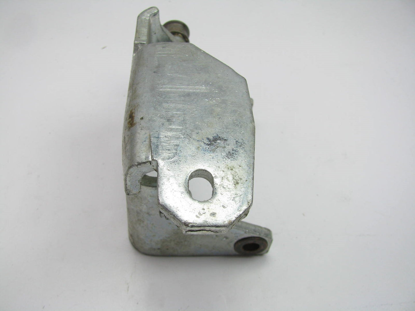 NEW GENUINE OEM GM 15661958 Right Front Door Hinge - 1999-2000 Pickup Truck