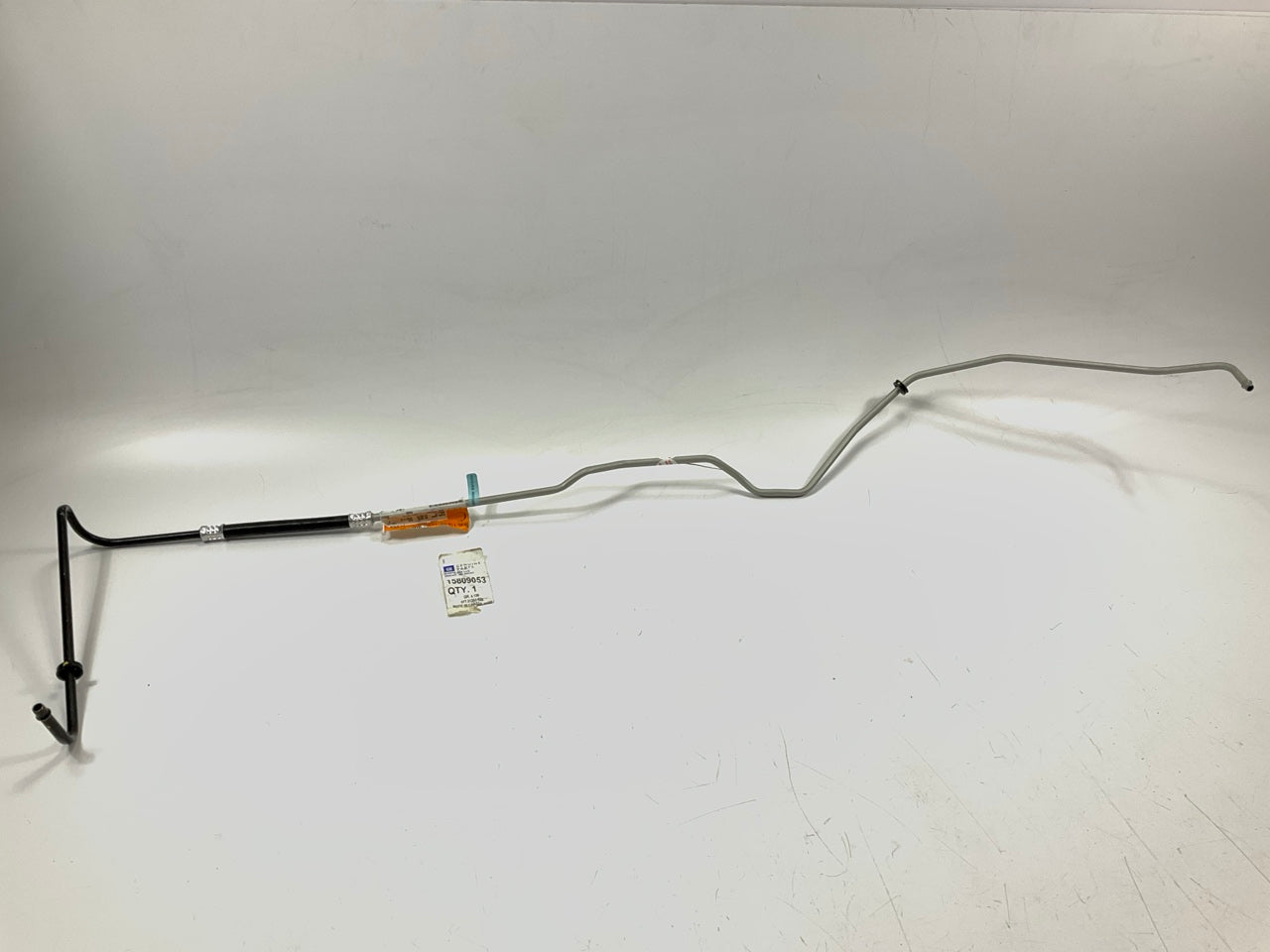 GM 15809053 Transmission Oil Cooler Line Hose (From Oil Cooler To Tube, Upper)