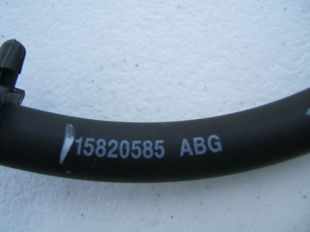 NOS - OEM 15820585 Transfer Case / Transmission Vent Hose