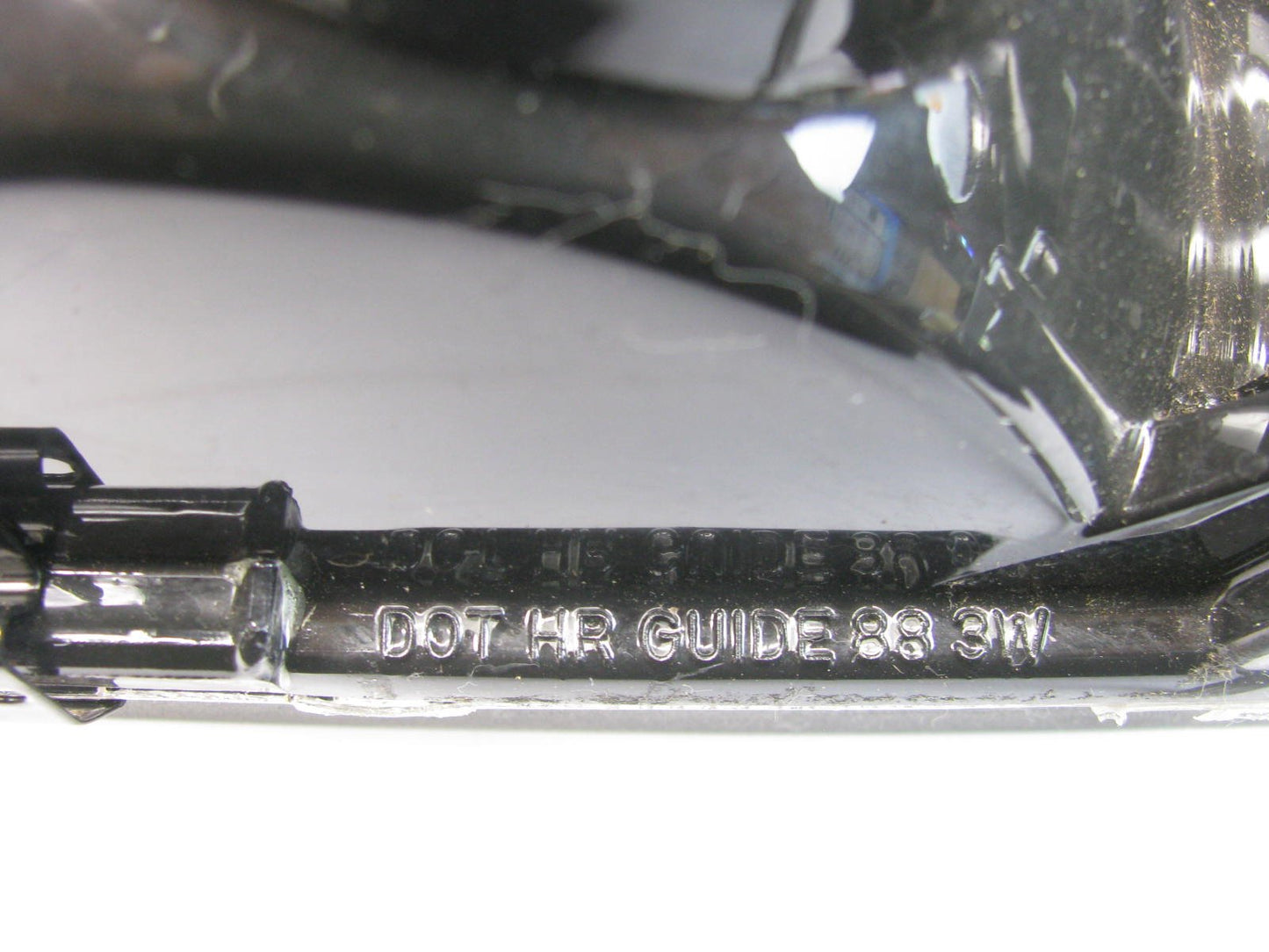 NEW - OEM GM Front Right Headlight Head Lamp 1988-91 Oldsmobile Cutlass Supreme