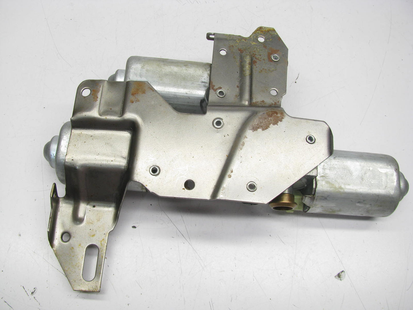 NOS OEM GM Drivers 6-Way Power Seat Motors W/bracket 16601380