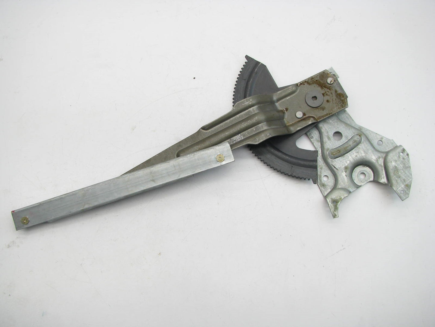 NEW - OEM GENUINE GM 16621661 Rear Left Side Window Regulator