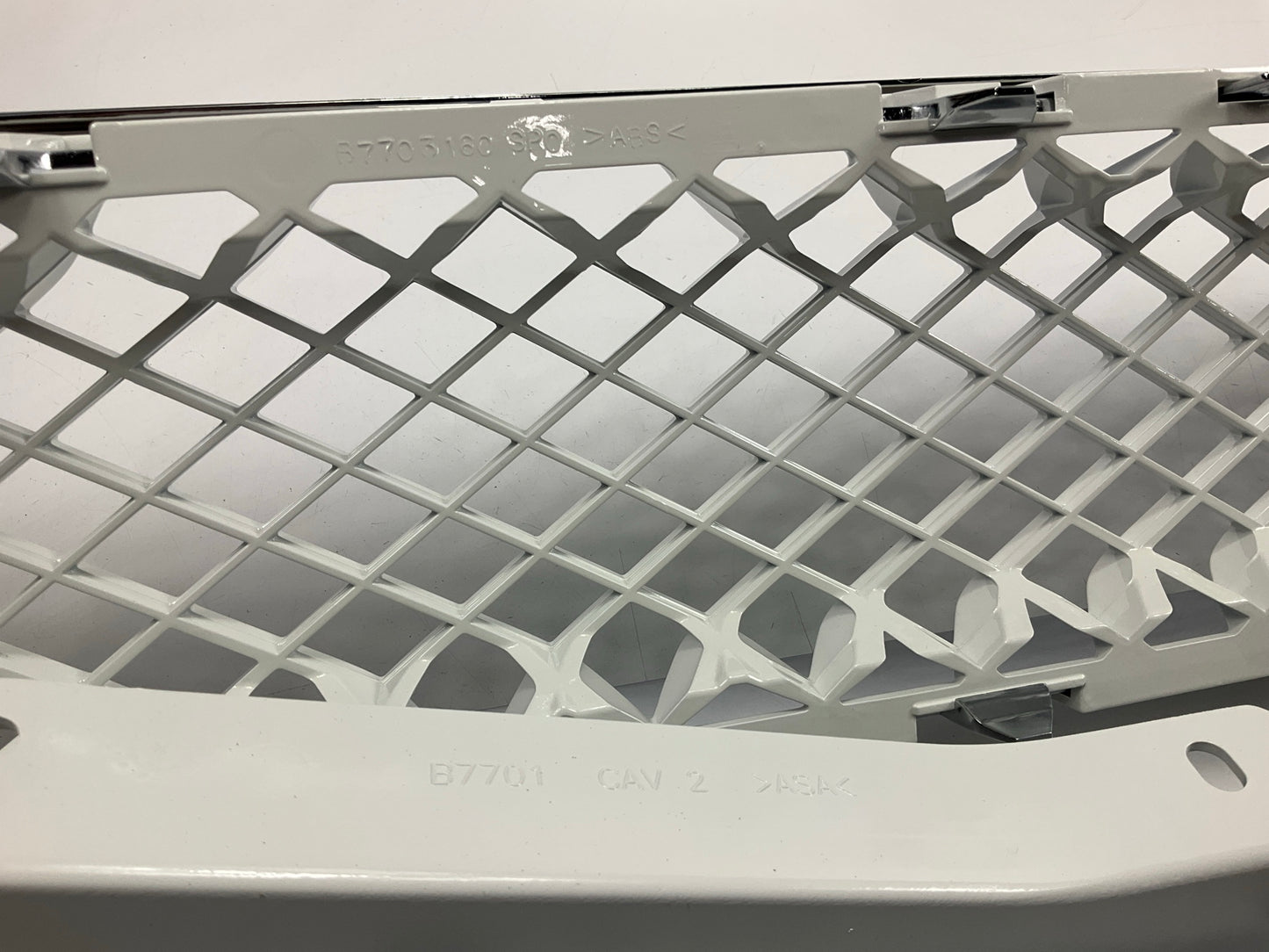Chrome / White Grille 2007-2010 Chevy Tahoe/Suburban LTZ 1500 2500 Upper & Lower