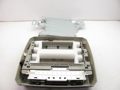 INSTALL KIT> NO DVD PLAYER< OEM GM Portable DVD Player DOCKING STATION 17803085