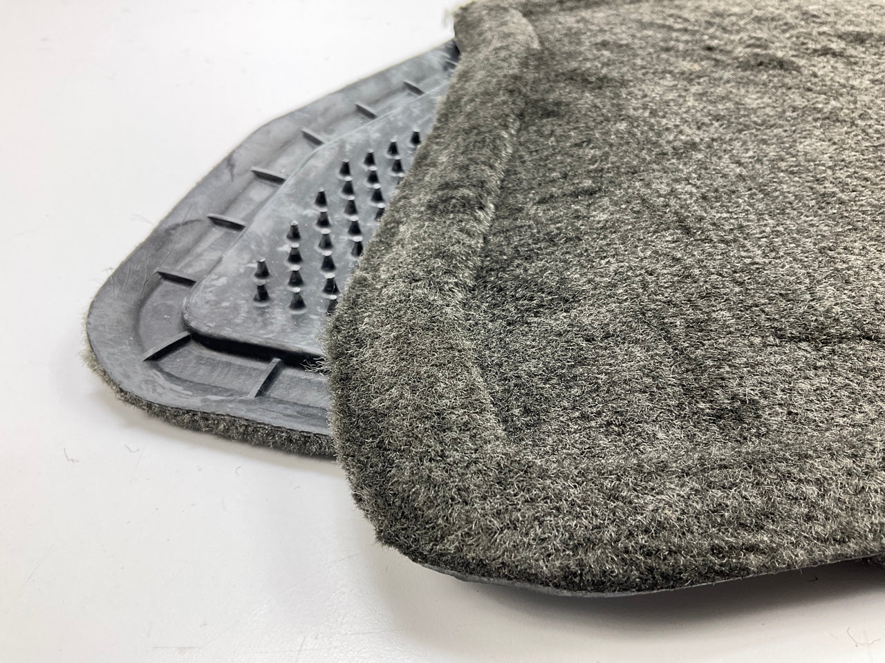 REAR 2nd Row OEM GM 19121928 Black Floor Mats 2007-2013 Chevy Avalanche