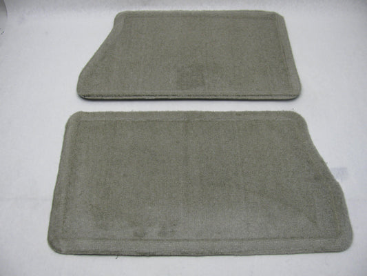 NOS OEM GM Rear Floor Mat Set 19121929 For Various 07-08 Yukon Tahoe Suburban