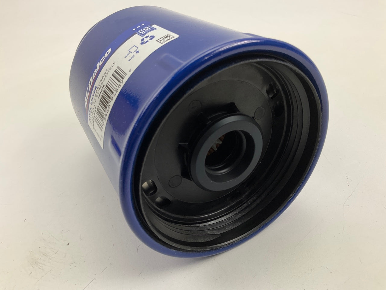 NEW - OEM GM 19431541 Fuel Filter