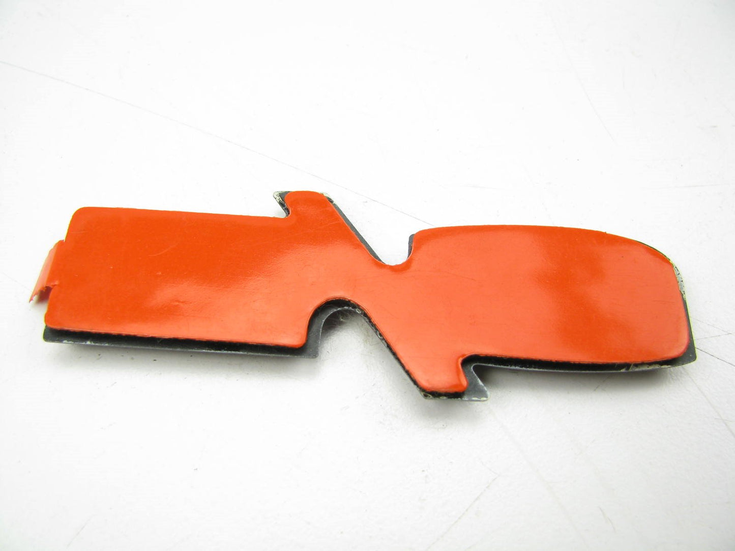 NOS OEM GM 20449458 S/E SE Emblem Badge