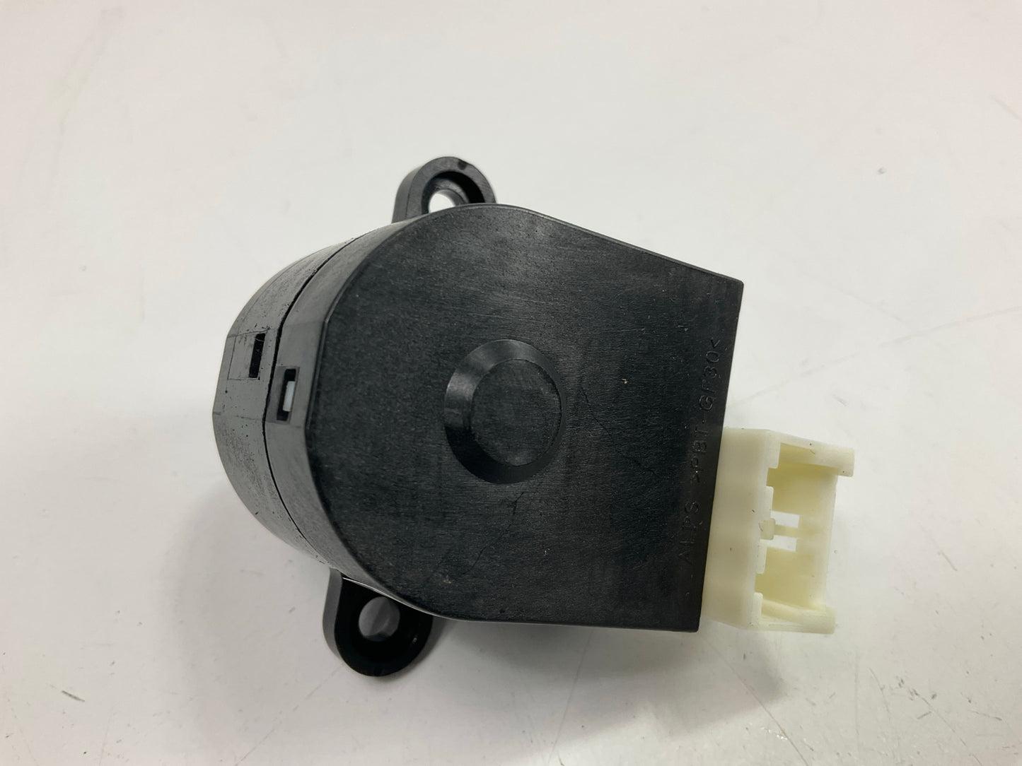 NEW - OEM GM 20965947 Ignition Switch
