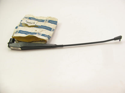 NEW - OEM GM 22144353 Windshield Wiper Arm - Front Right