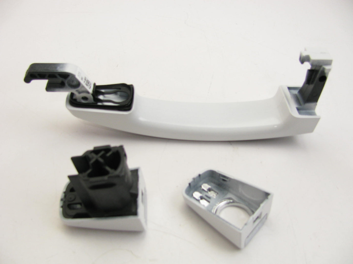 NEW OEM GM Door Handle Set White W/chrome 22817270 For 12-17 Regal 13-16 Malibu