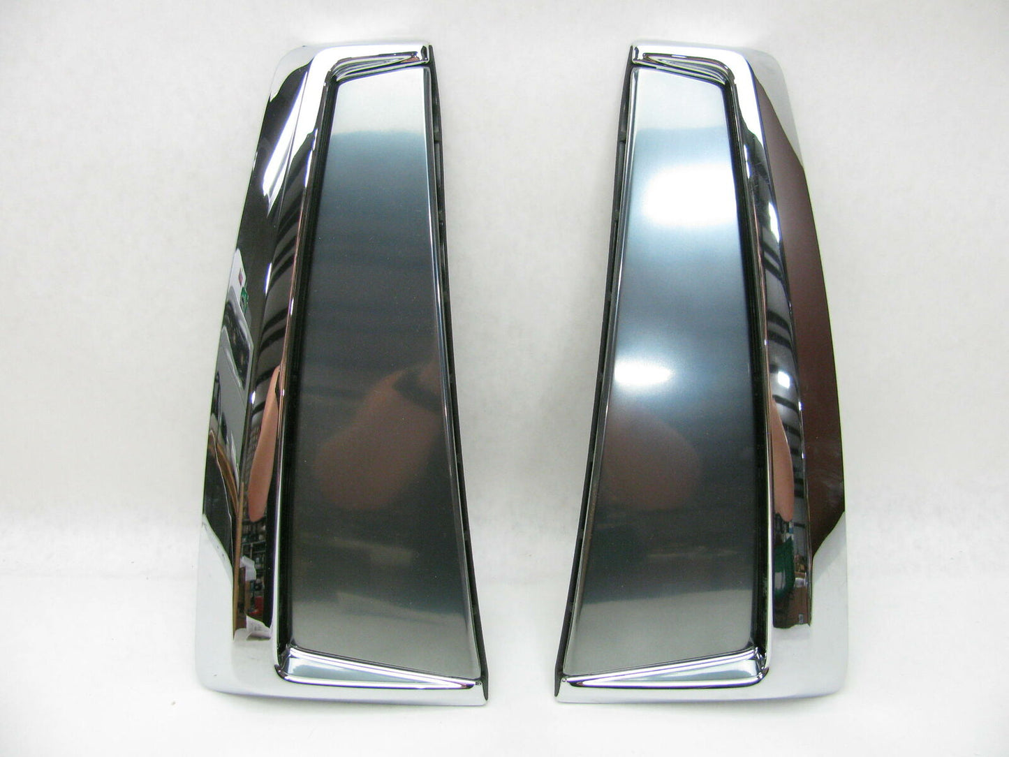 NEW OEM 2013-2016 Cadillac SRX Side Fender Repeater LED Light Vents BLACK CHROME