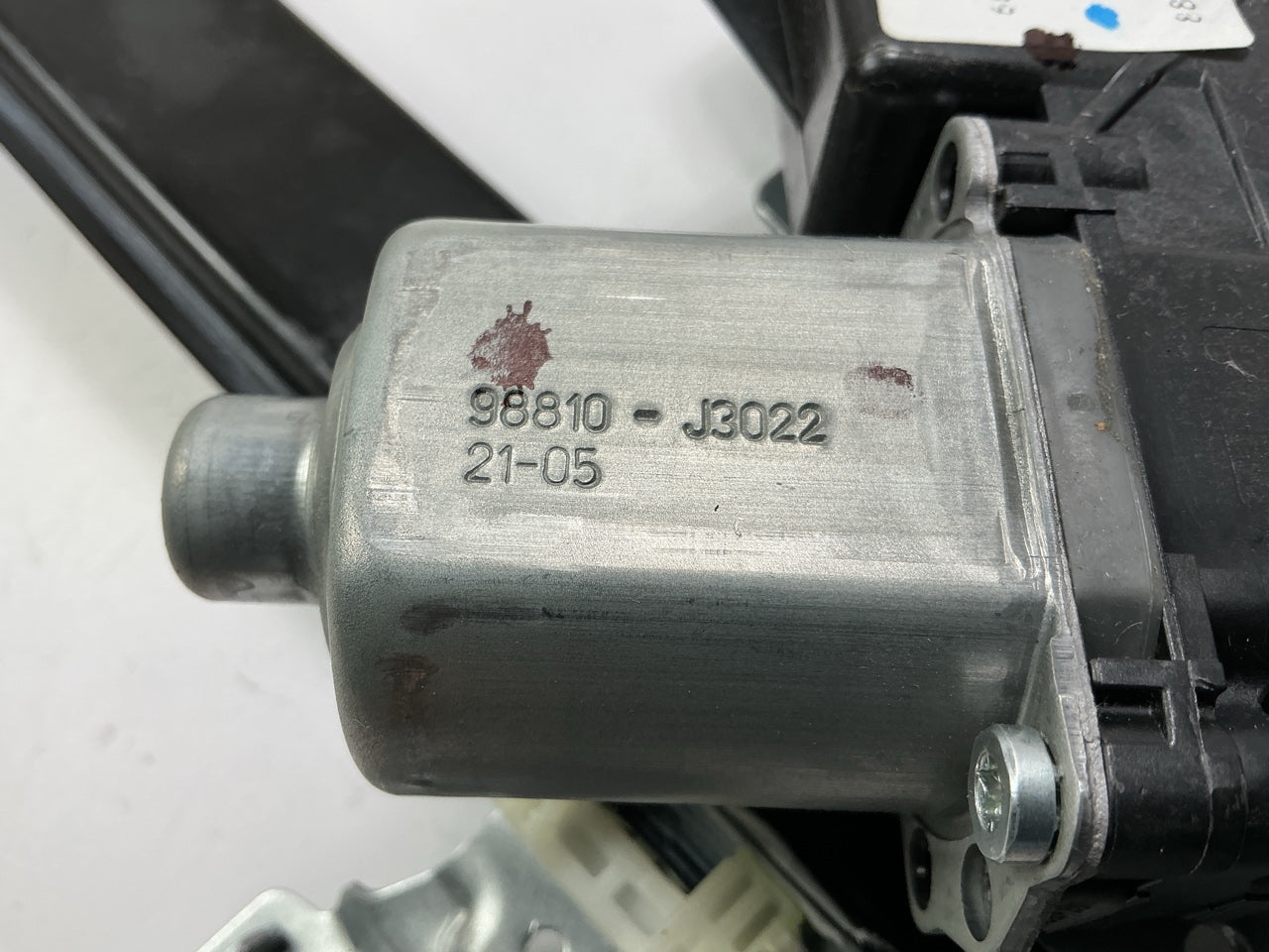 NEW GM 23257824 Front Left Power Window Motor & Regulator - 10-15 Cadillac SRX