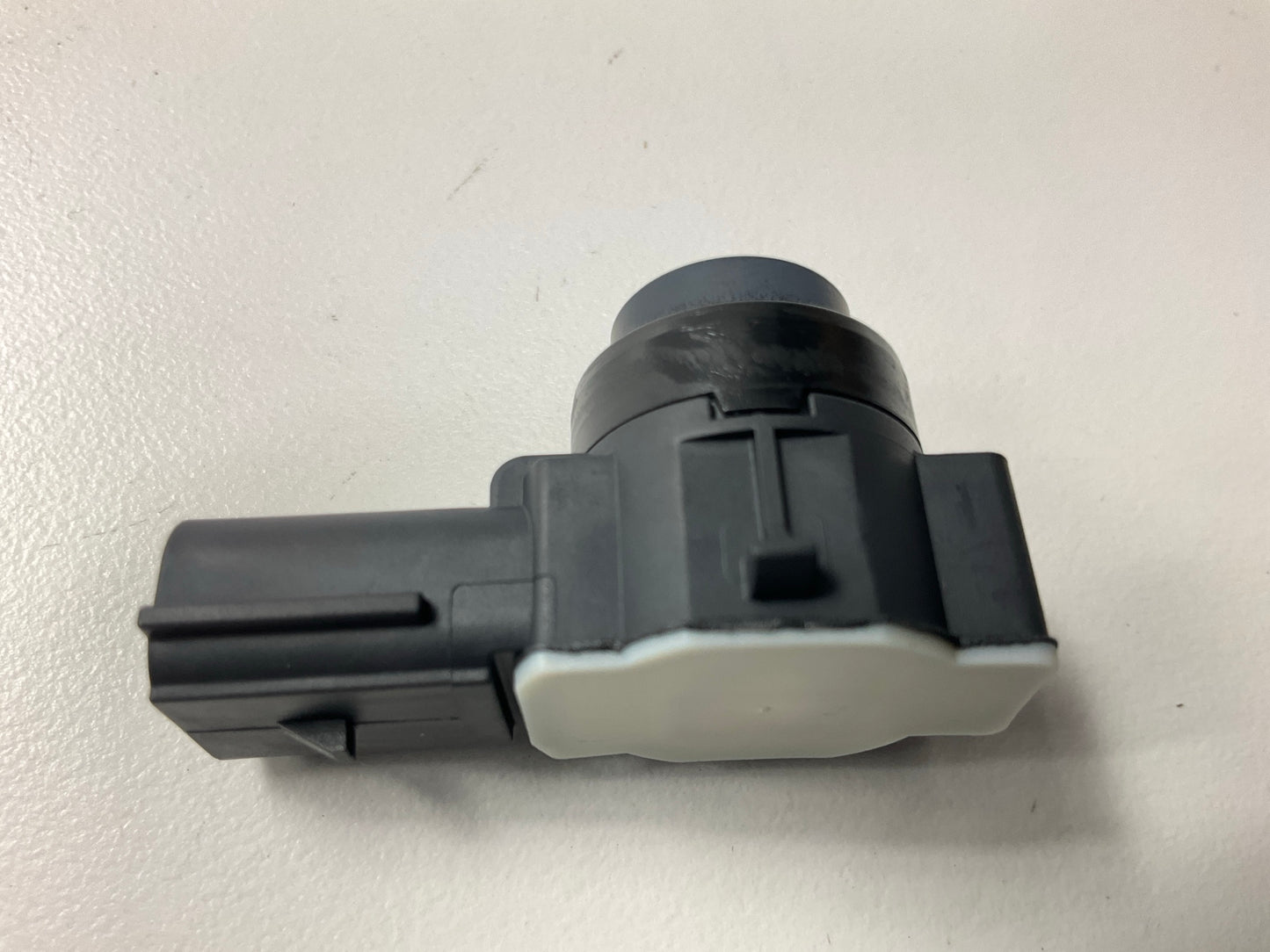 NEW - OEM GM 23428269 Parking Aid Sensor