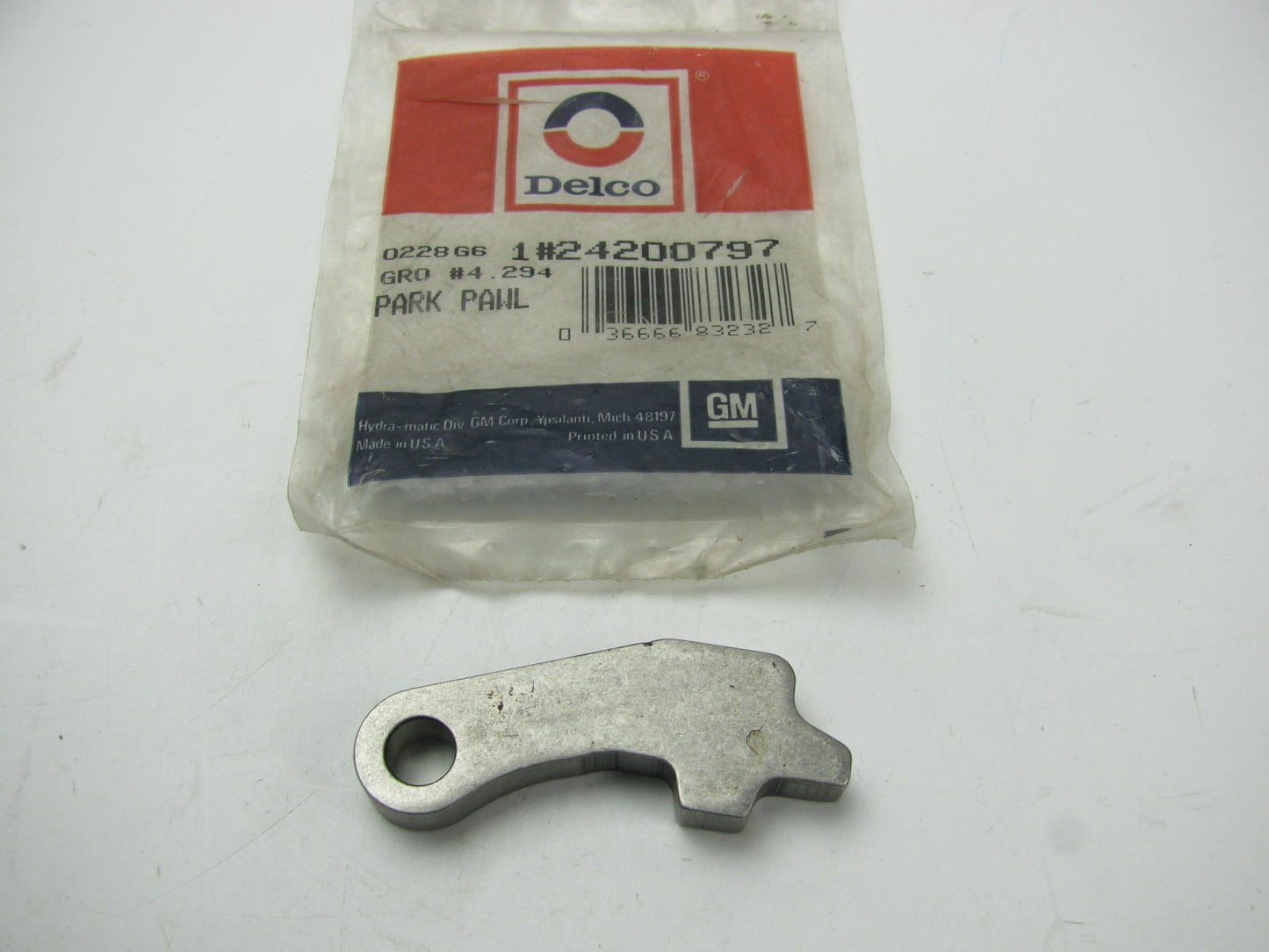 NOS OEM GM Delco 24200797 Automatic Transmission Parking Pawl