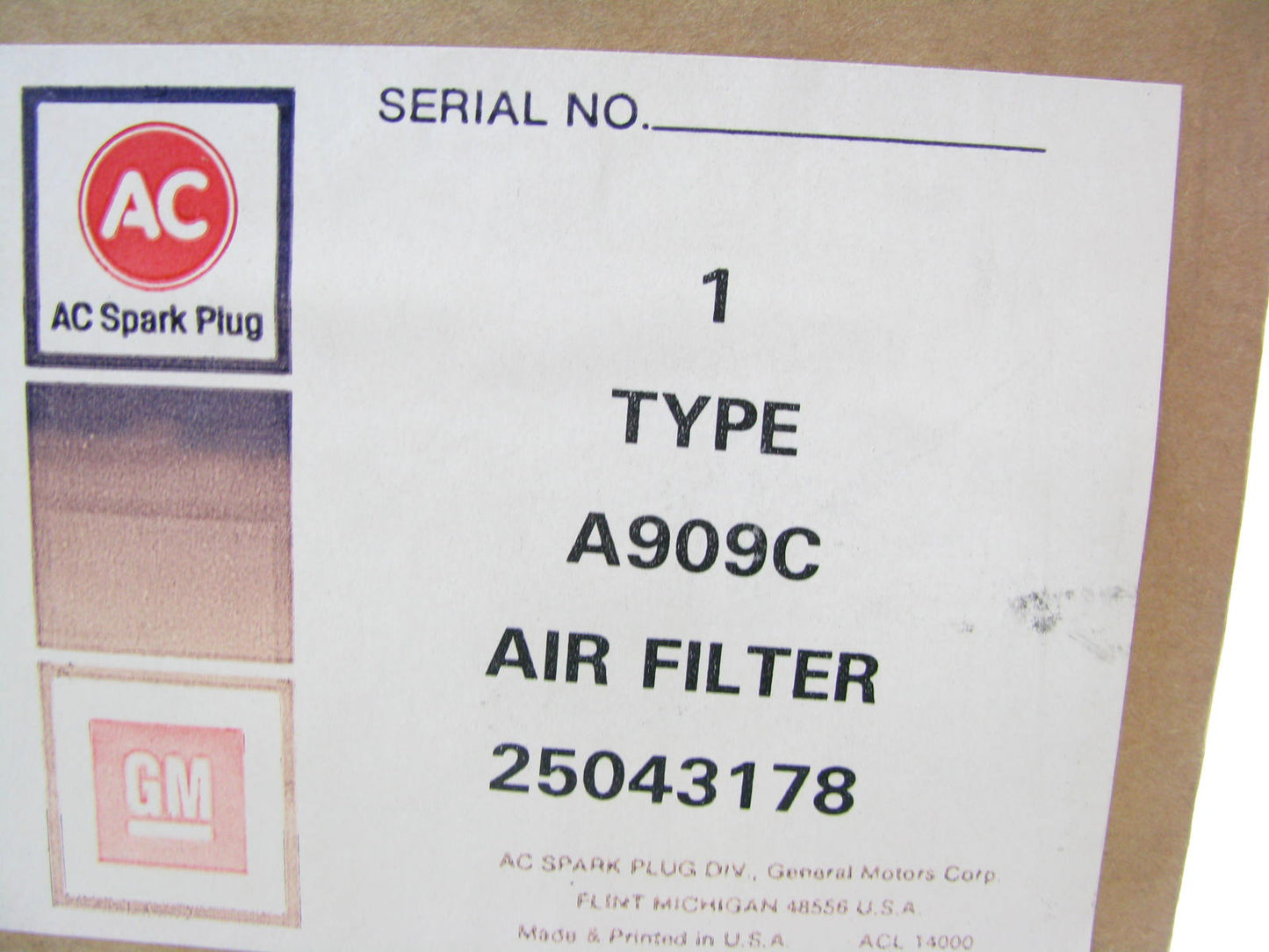 NEW GENUINE OEM GM 25043178 Air Filter Replaces: PA1836, LAF1898, 2516, 42516