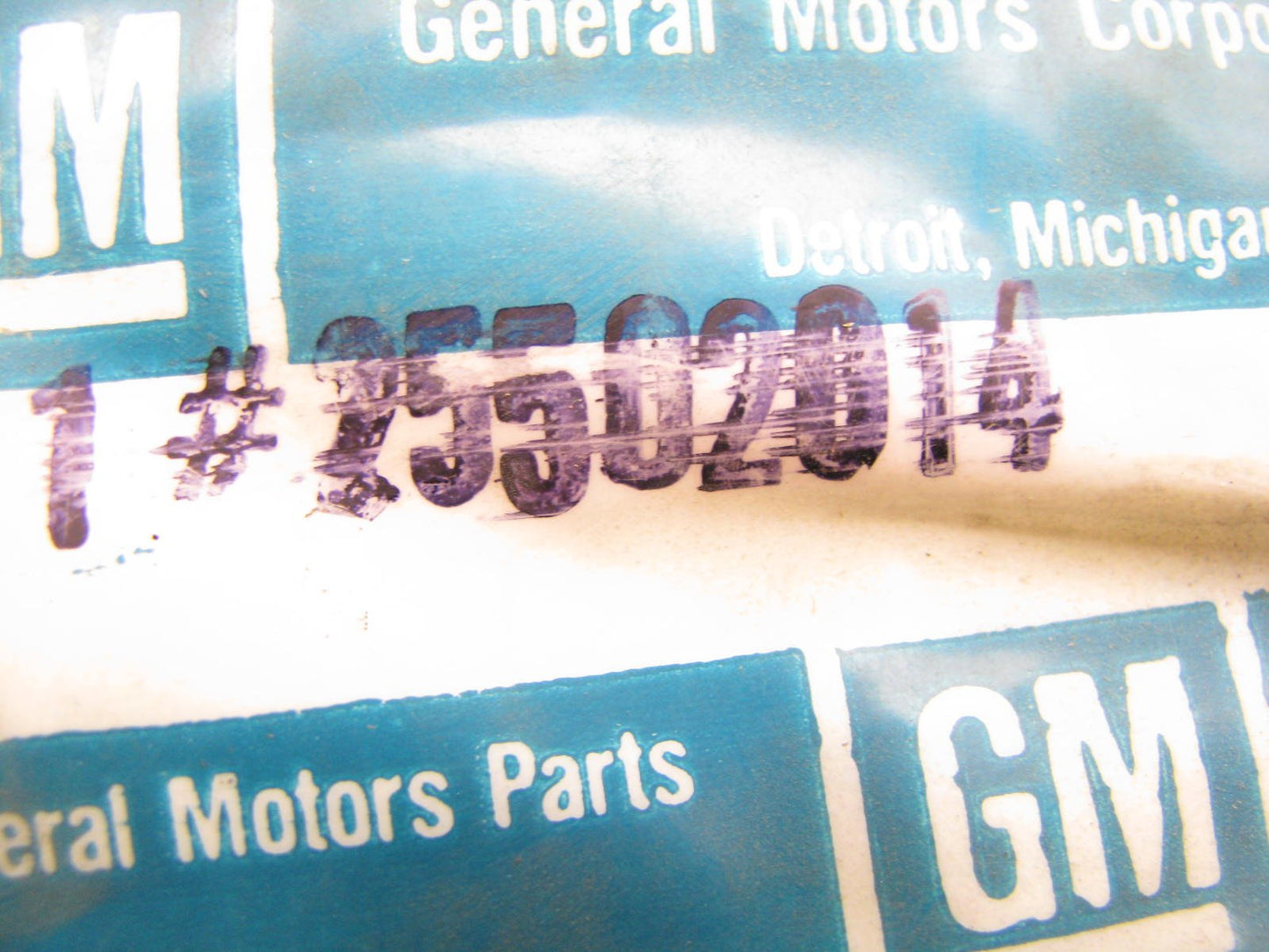 NOS OEM GM 25502014 Rear Bumper Right Passengers Side Corner Chrome Trim Molding