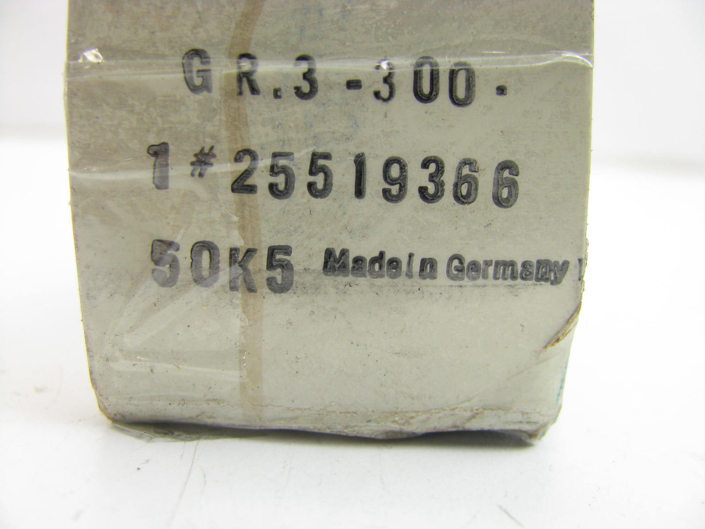 NEW GENUINE OEM GM 25519366 Fuel Injector 1984-1988 GM 3.8L 231 V6
