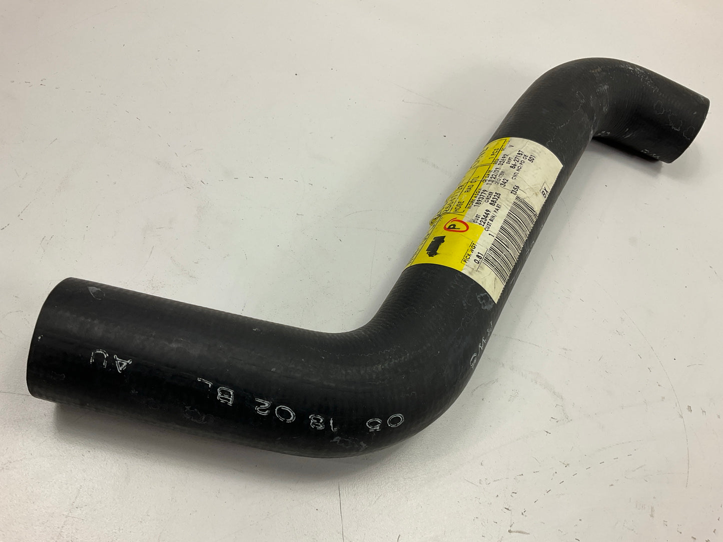 NEW - OEM GM 25641167 Lower Radiator Coolant Hose