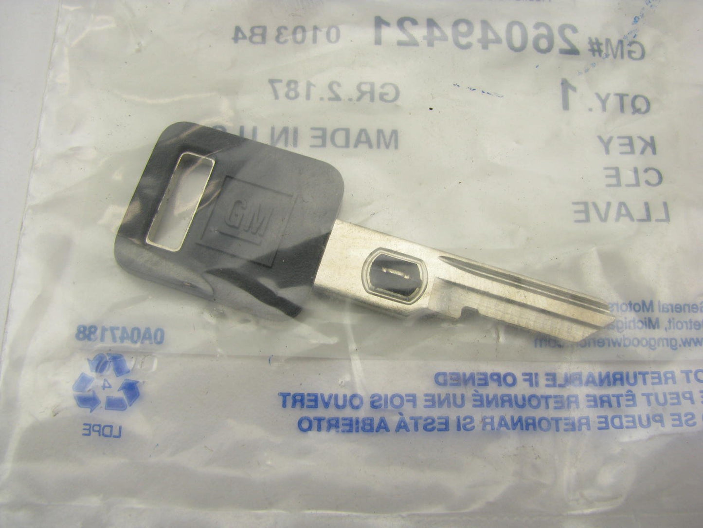 NOS OEM GM 26049421 Uncut Key Blank - VATS # 9