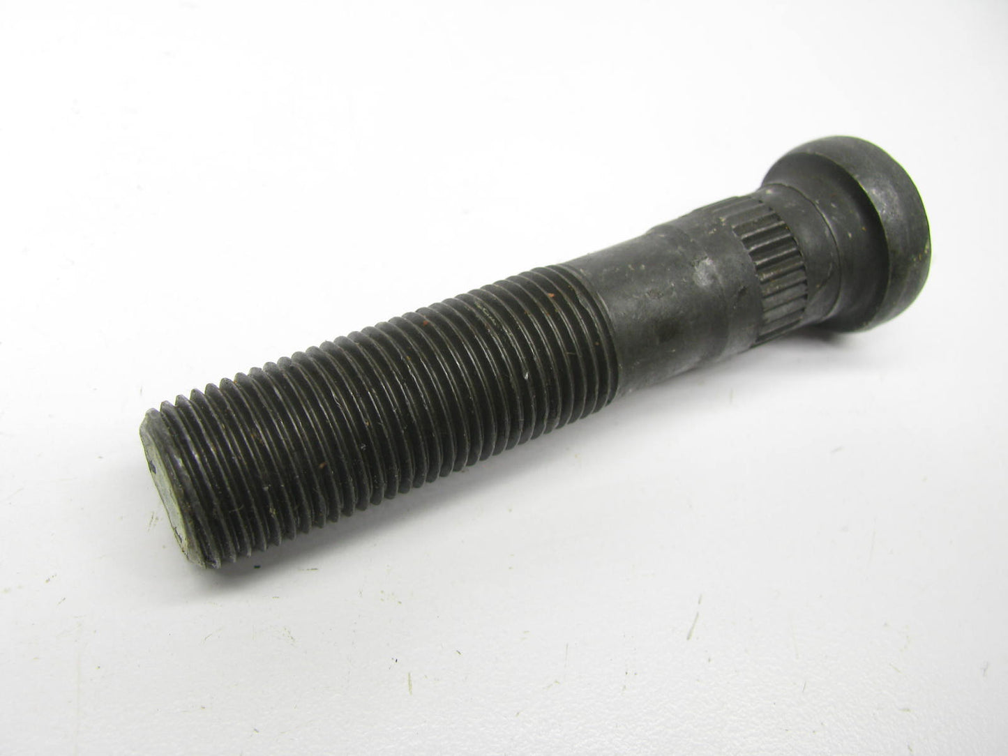 OEM GM Rear Wheel Lug Stud 365899  For 1991-1995 GMC C3500HD