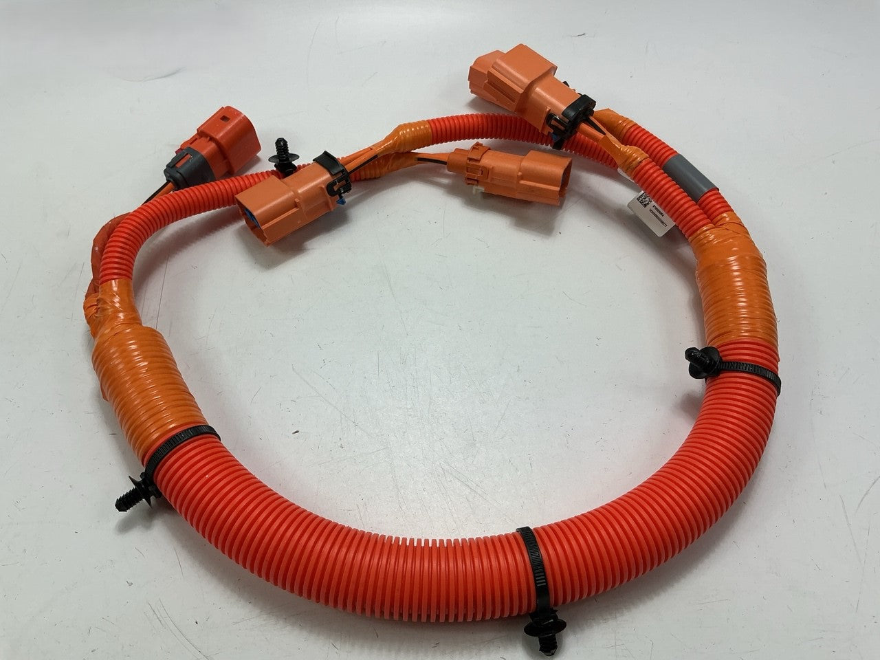 NEW - OEM GM 42747634 Battery To Battery Cable For 2022-2023 Chevrolet Bolt EUV