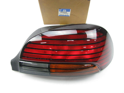 NEW GENUINE OEM Right Side Taillamp Tail Light 1996-98 Pontiac Grand Am 5978200