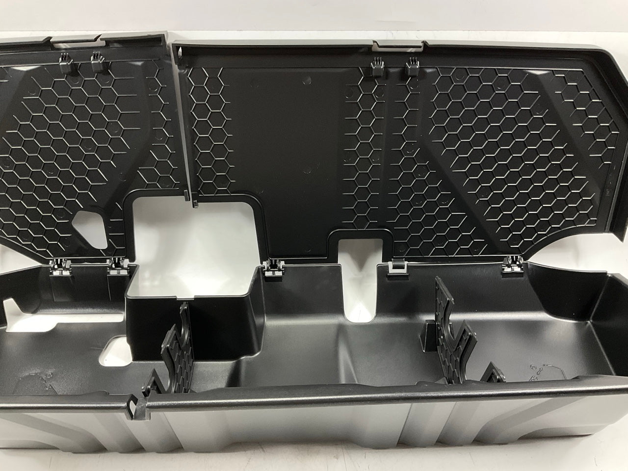 NEW - OEM GM 84734683 Lockable Underseat Storage Organizer Box - Crew Cab