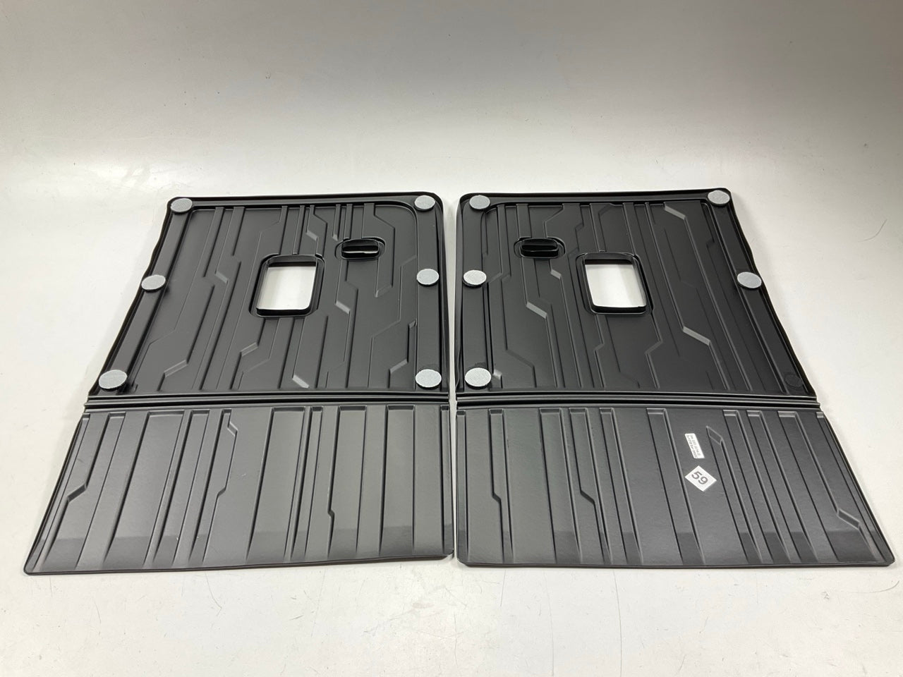 OEM Gm 84938211 Rear Seat Back & Cargo Liner / Mat With GMC Logo 17-23 Acadia