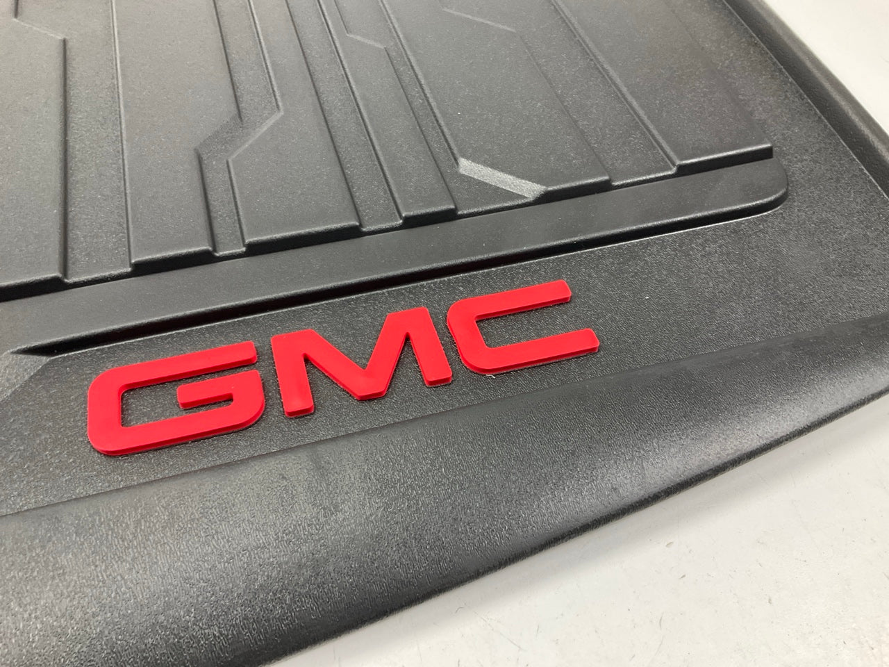 OEM Gm 84938211 Rear Seat Back & Cargo Liner / Mat With GMC Logo 17-23 Acadia