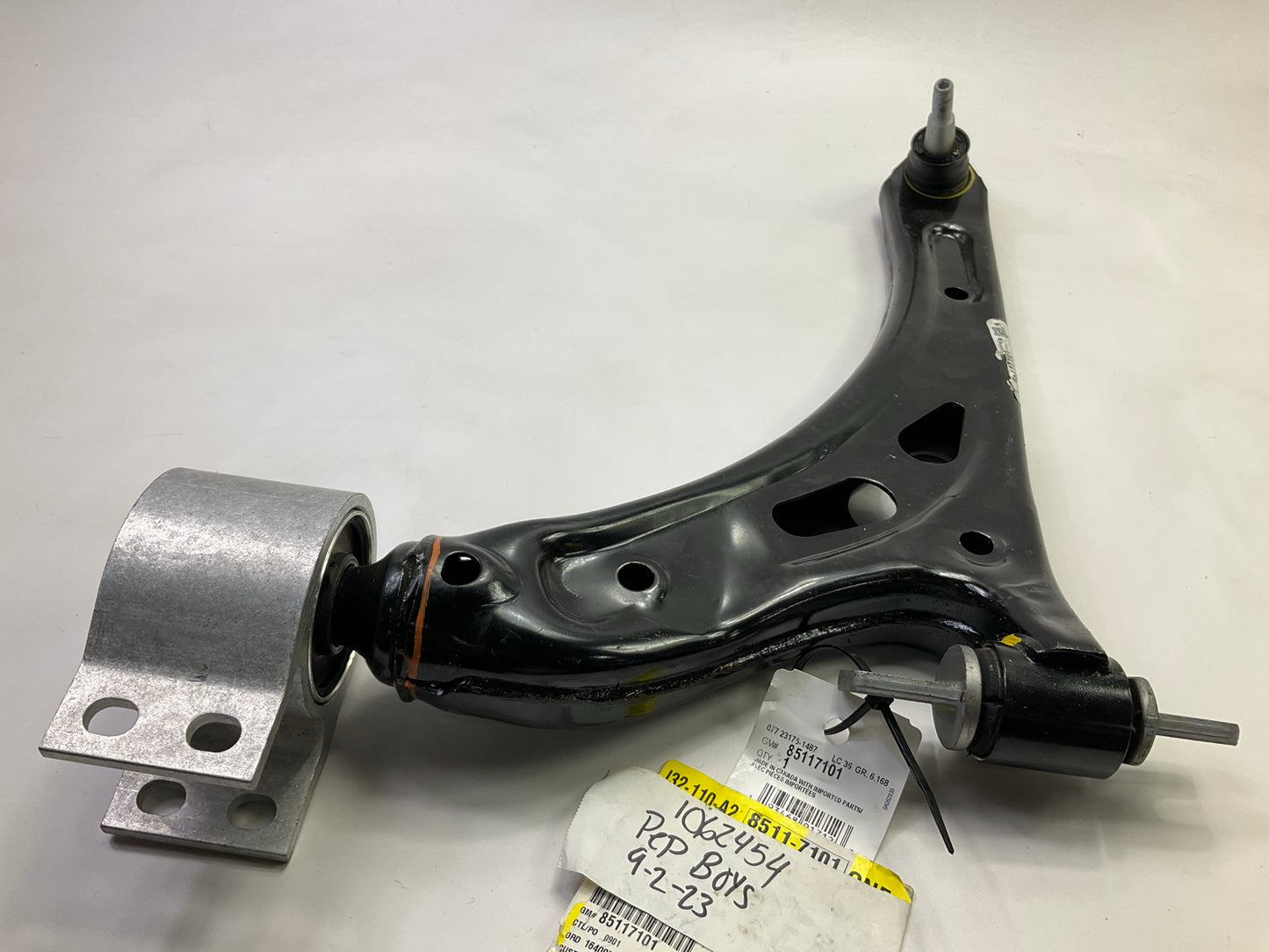 NEW - OEM GM 85117101 Front Left Lower Suspension Control Arm
