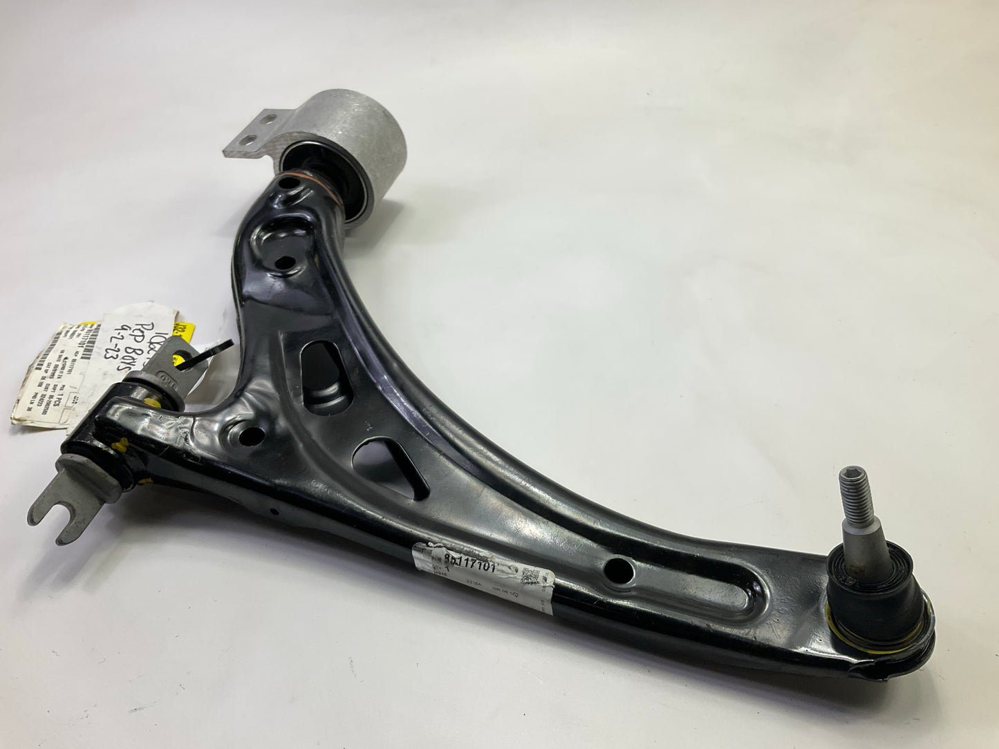 NEW - OEM GM 85117101 Front Left Lower Suspension Control Arm