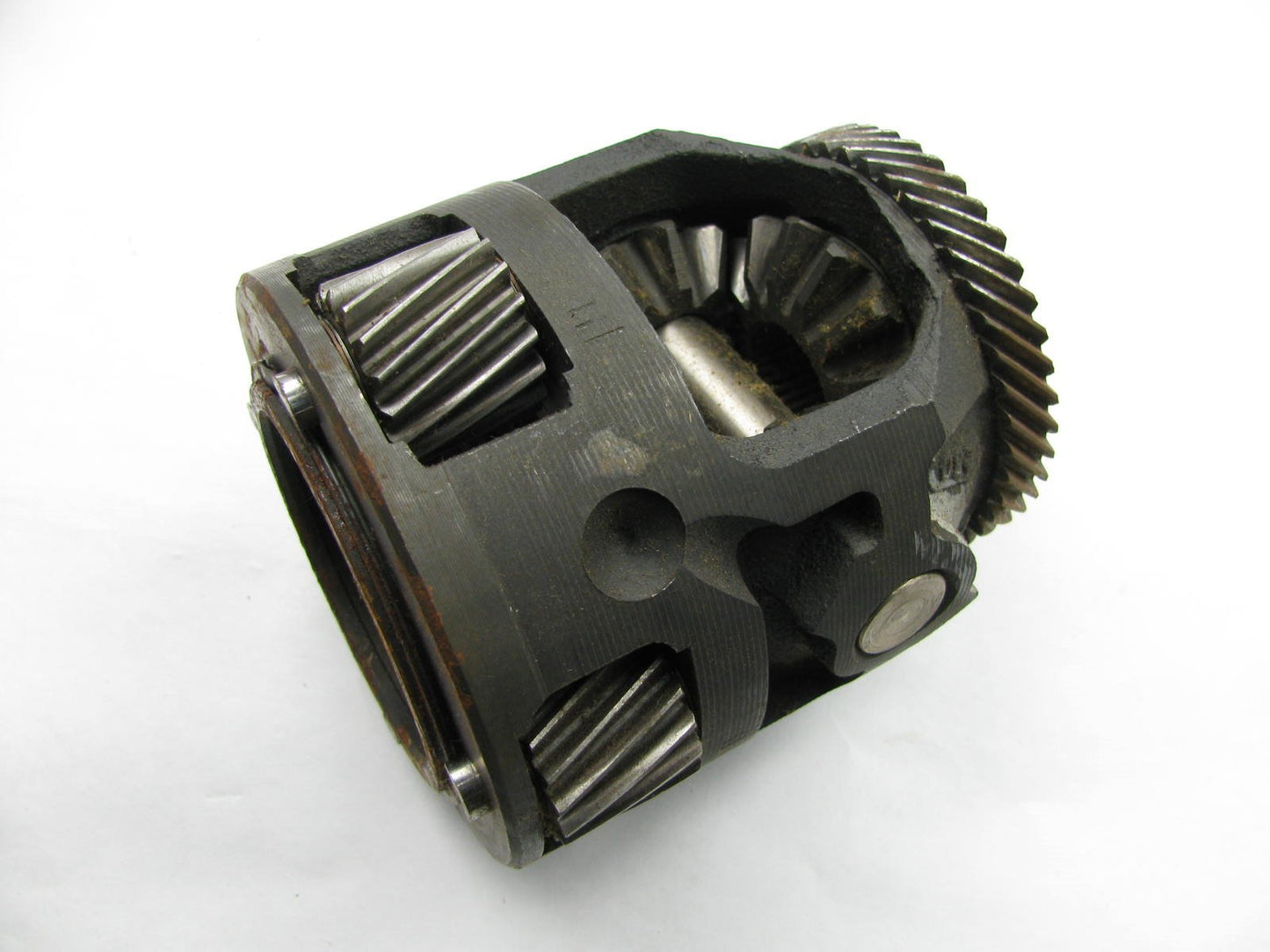 NOS Gm 8631102 Differential Spider Carrier TH-125 - MINOR SURFACE RUST See Photo