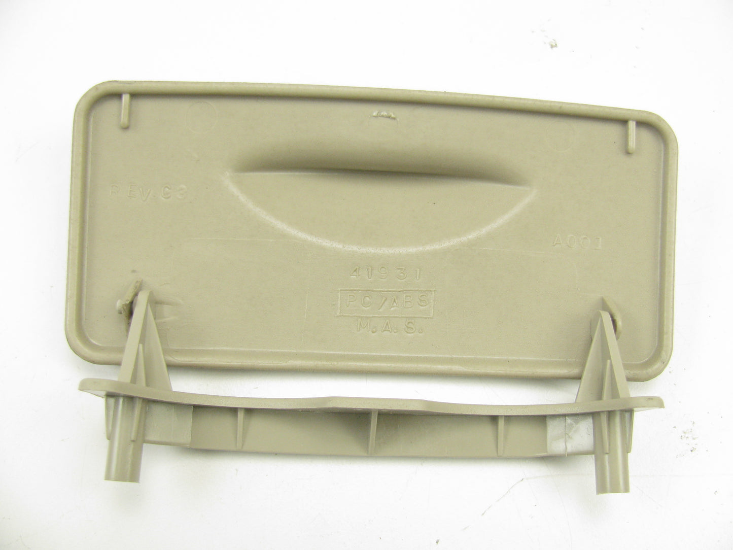 NOS - OEM GM 88986577 Console Power Receptacle Cover For 2002 Tahoe, Silverado