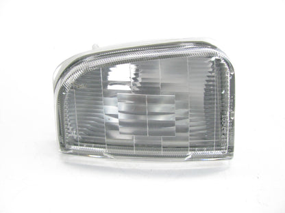 New GM Front Left Turn Signal Lamp Marker Corner Light 1990-97 Tracker Sunrunner