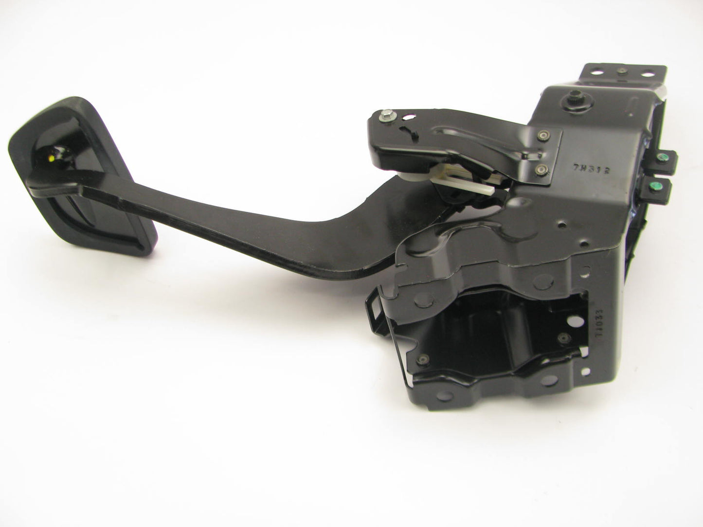 NEW GENUINE OEM GM 92203688 Brake Pedal Assembly 2008-2009 Pontiac G8
