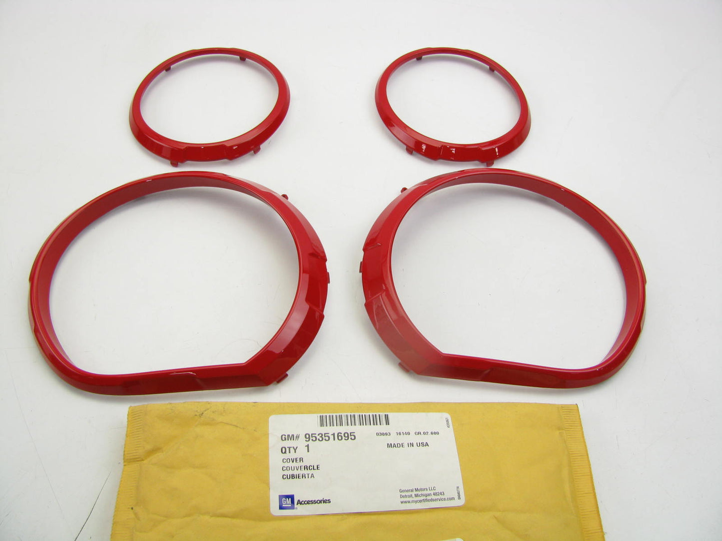 NEW 2014-2016 Chevrolet Sonic Rear Tail Lamp Ring Kit ( RED ) 95351695
